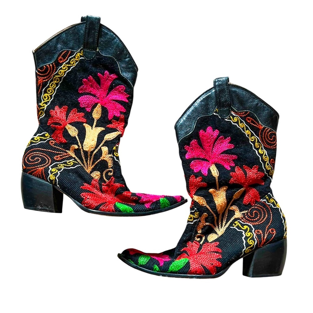 Handmade Suzani Embroidered Floral Cowboy Boots Size 5.5